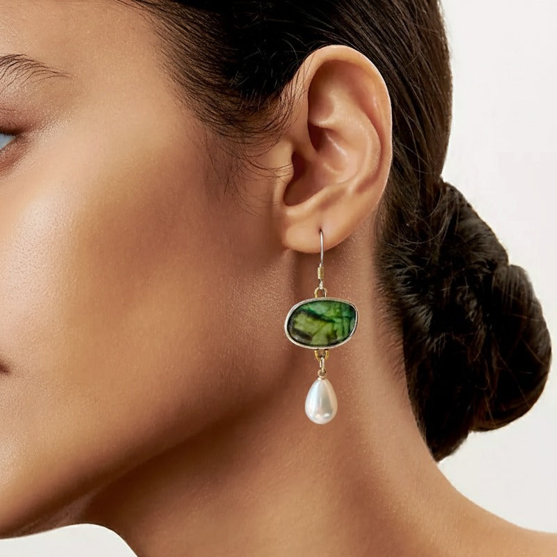 Vintage-Ohrringe mit natürlichen Steinen in Silber