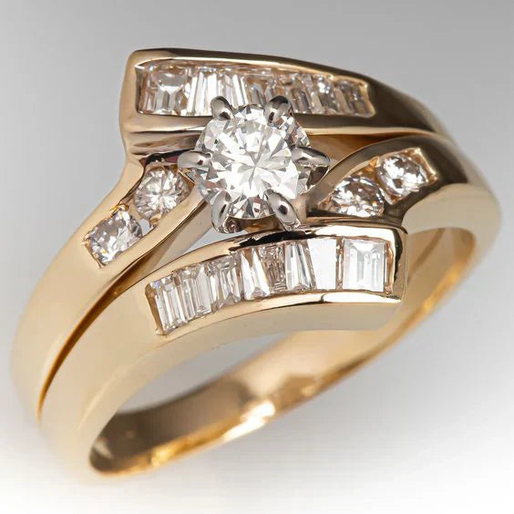 Goldener Ring mit Diamant