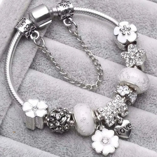 Graue Vintage-Silberarmbänder