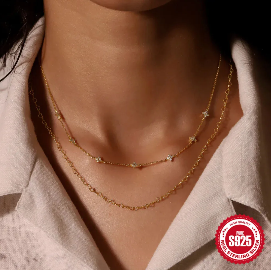 18-Karat-Vergoldete Halskette mit kleinen Zirkoniasteinen