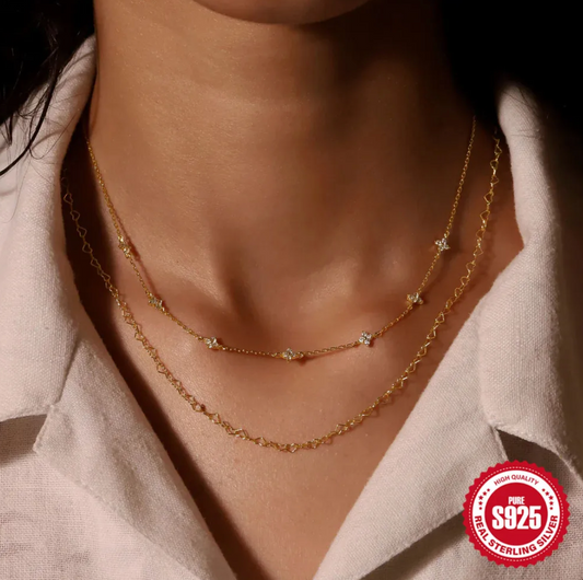 18-Karat-Vergoldete Halskette mit kleinen Zirkoniasteinen