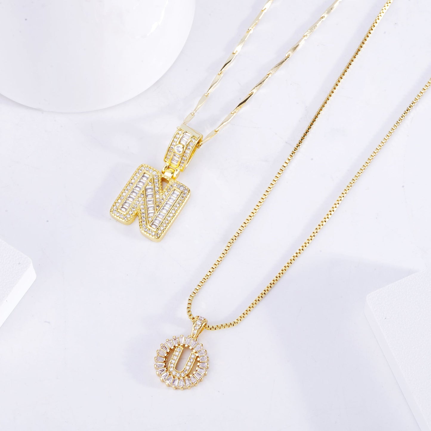 Pave-Initialen-Halskettenset | Gold