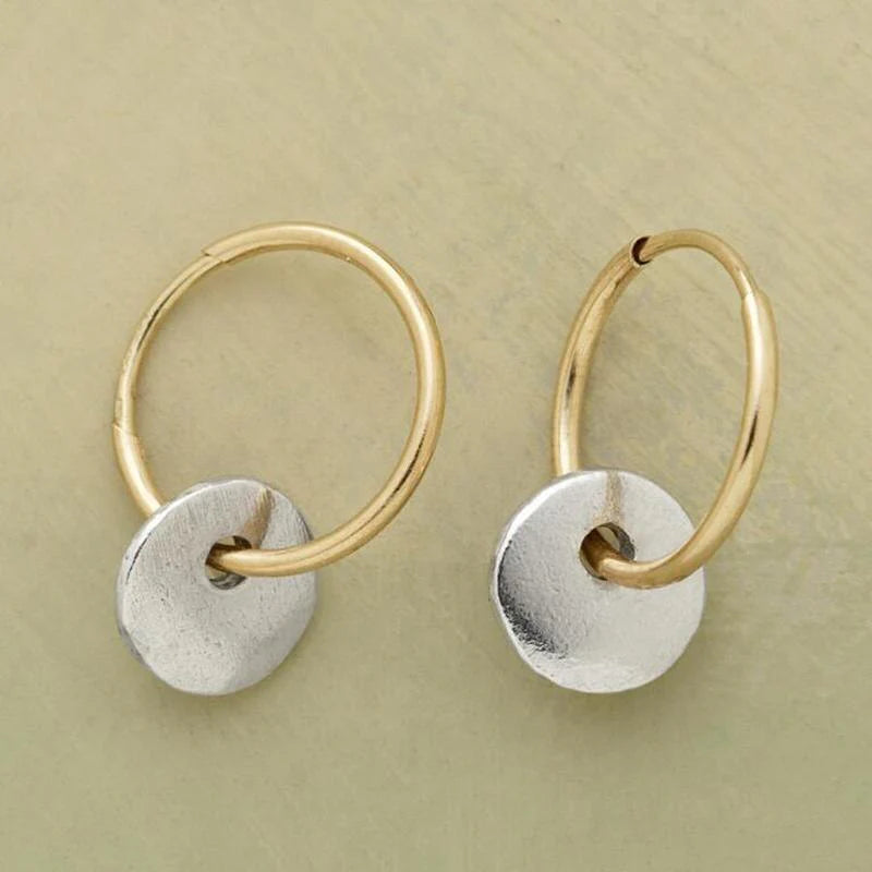 Ohrringe aus Gold und Silber im Vintage-Stil