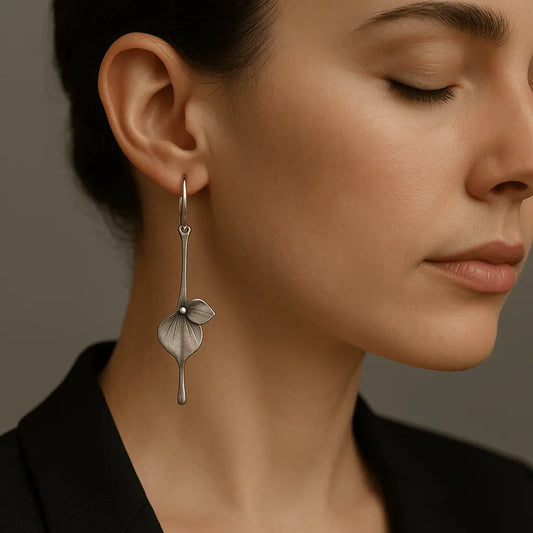 Vintage-Ohrringe mit Blattmotiv aus Silber
